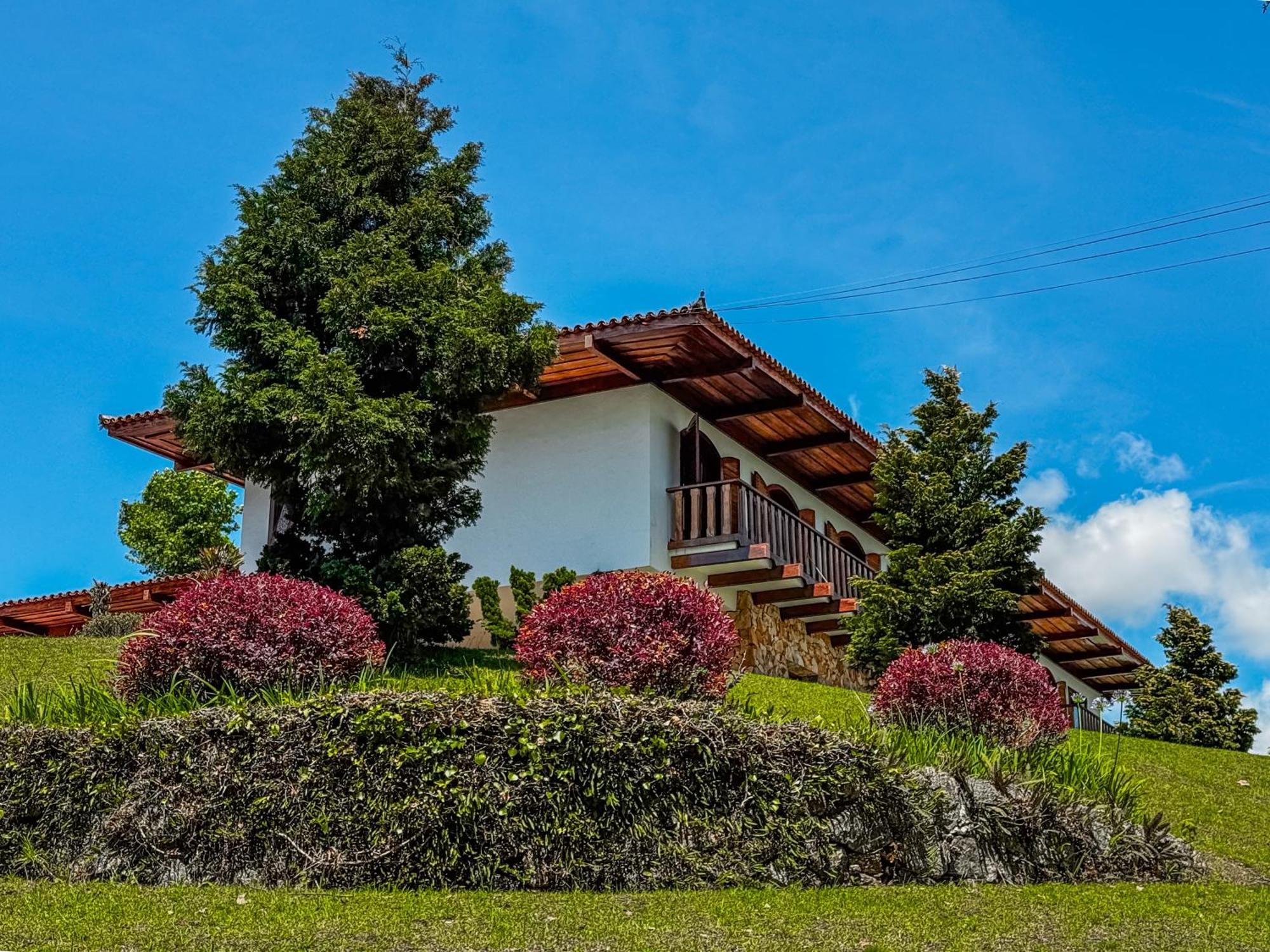 Mansao Nacional Inn Campos do Jordão Esterno foto